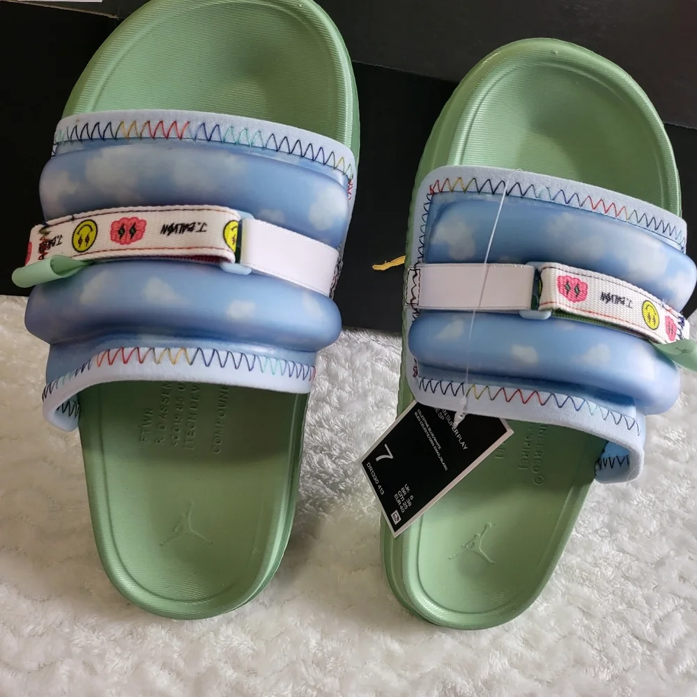 Jordan Super Play J Balvin Slides